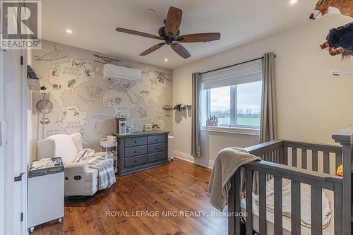 3690 Dutch Lane, Lincoln (983 - Escarpment), ON - Indoor Photo Showing Bedroom