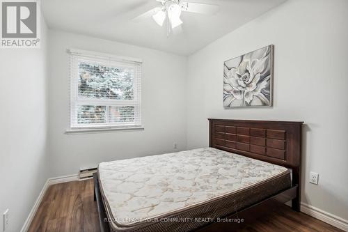 124 - 70 Cass Avenue, Toronto, ON - Indoor Photo Showing Bedroom