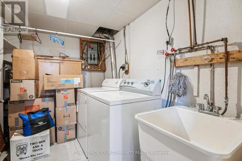 124 - 70 Cass Avenue, Toronto, ON - Indoor Photo Showing Laundry Room