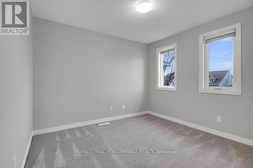 32 Rideaucrest Drive, Ottawa, ON - Indoor Photo Showing Other Room