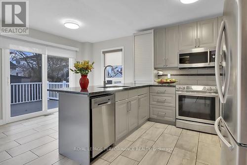 32 Rideaucrest Drive, Ottawa, ON - Indoor Photo Showing Kitchen