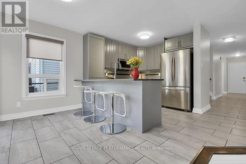 32 Rideaucrest Drive, Ottawa, ON - Indoor Photo Showing Kitchen