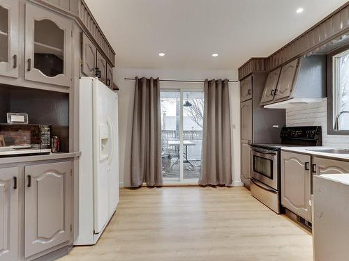 Kitchen - 3289 Rue Donald, Laval (Fabreville), QC - Indoor Photo Showing Kitchen