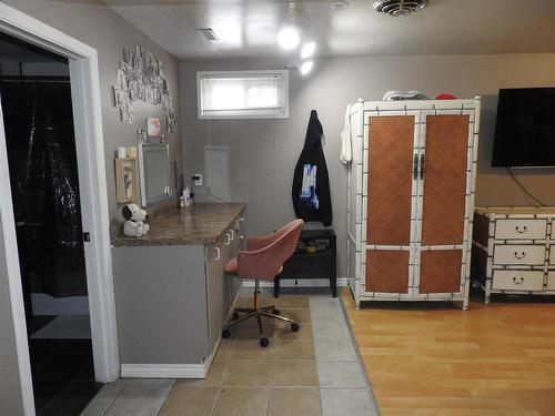 227 Kensington Drive, Thunder Bay, ON - Indoor Photo Showing Other Room