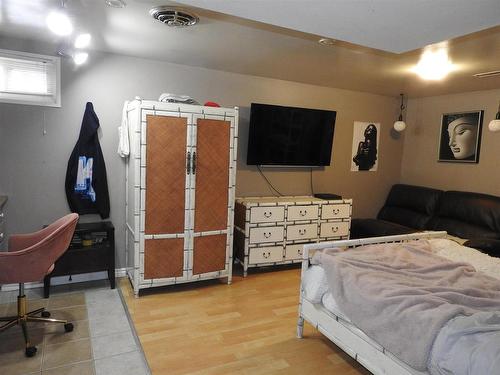 227 Kensington Drive, Thunder Bay, ON - Indoor Photo Showing Bedroom