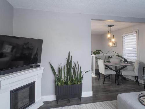 1319 Ford Street, Thunder Bay, ON - Indoor With Fireplace