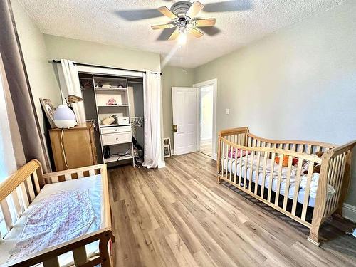 215 Marks Street N, Thunder Bay, ON - Indoor Photo Showing Bedroom