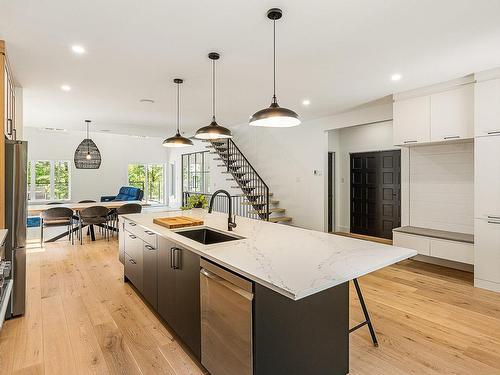 Kitchen - 27 Rue De L'Orée-Des-Bois, Saint-Denis-De-Brompton, QC - Indoor Photo Showing Kitchen With Upgraded Kitchen