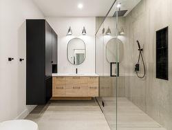 Ensuite bathroom - 