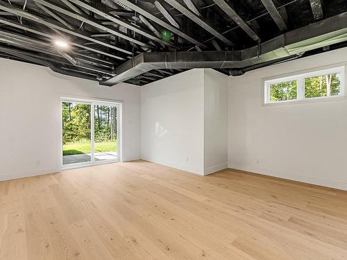 Exercise room - 27 Rue De L'Orée-Des-Bois, Saint-Denis-De-Brompton, QC - Indoor Photo Showing Other Room