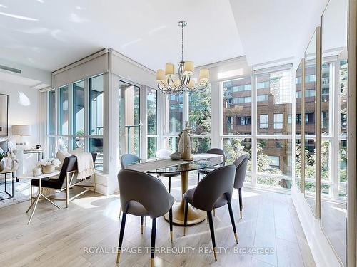 313-32 Davenport Rd, Toronto, ON - Indoor Photo Showing Dining Room