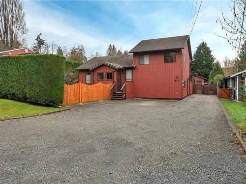 811 Nicholls Rd, Campbell River, BC 