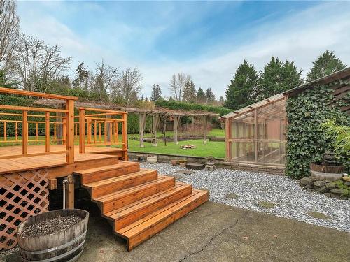 811 Nicholls Rd, Campbell River, BC 