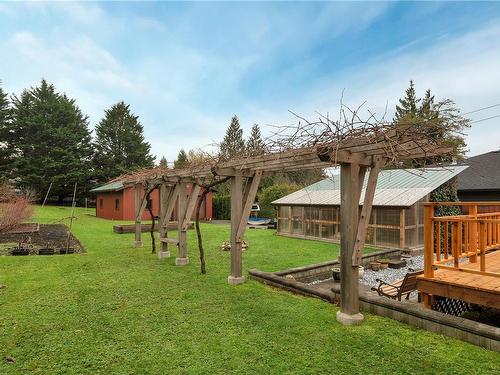 811 Nicholls Rd, Campbell River, BC 