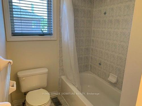 248 Breton Ave, Mississauga, ON - Indoor Photo Showing Bathroom