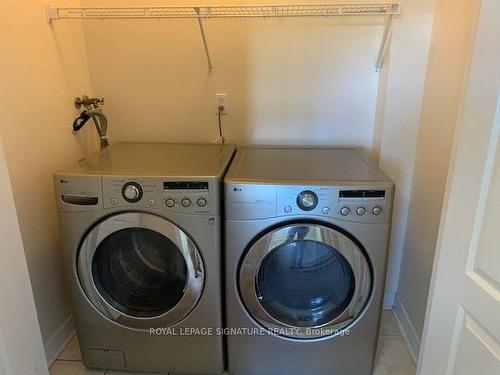 248 Breton Ave, Mississauga, ON - Indoor Photo Showing Laundry Room