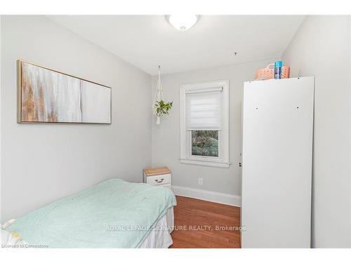 62 East 14Th St, Hamilton, ON - Indoor Photo Showing Bedroom