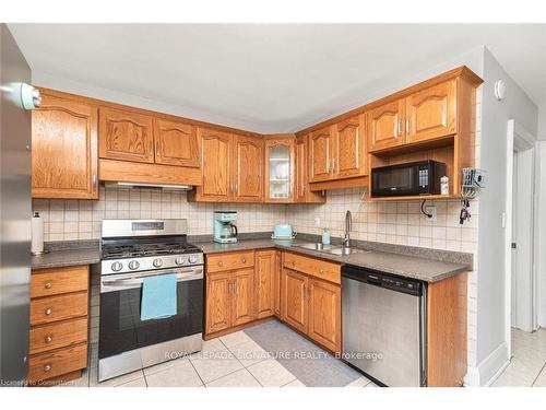 62 East 14Th St, Hamilton, ON - Indoor Photo Showing Kitchen