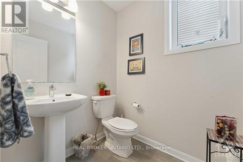 510 Prominence Way, Ottawa, ON - Indoor Photo Showing Bathroom