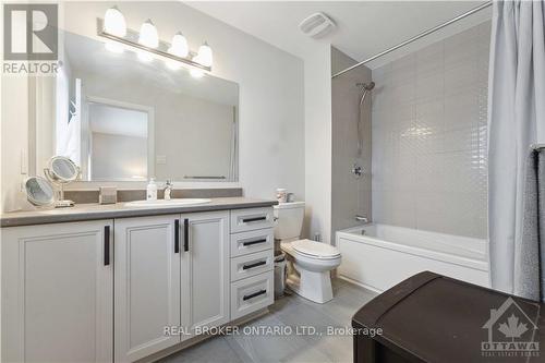 510 Prominence Way, Ottawa, ON - Indoor Photo Showing Bathroom