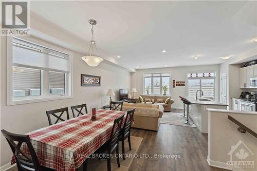 510 Prominence Way, Ottawa, ON - Indoor Photo Showing Dining Room