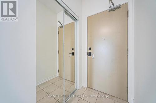 1103 - 18 Holmes Avenue, Toronto, ON - Indoor Photo Showing Other Room