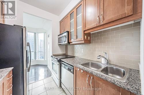 1103 - 18 Holmes Avenue, Toronto, ON - Indoor Photo Showing Kitchen With Double Sink