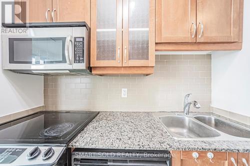 1103 - 18 Holmes Avenue, Toronto, ON - Indoor Photo Showing Kitchen With Double Sink