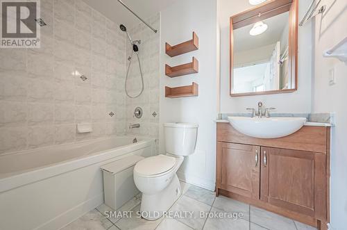 1103 - 18 Holmes Avenue, Toronto, ON - Indoor Photo Showing Bathroom