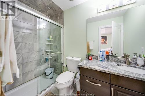 1937 Mark Avenue, Windsor, ON - Indoor Photo Showing Bathroom