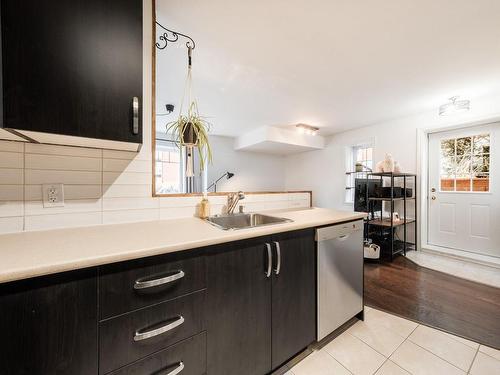 Kitchen - 2273 Rue Des Crocus, Longueuil (Le Vieux-Longueuil), QC - Indoor Photo Showing Kitchen