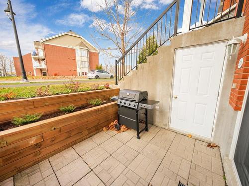 Patio - 2273 Rue Des Crocus, Longueuil (Le Vieux-Longueuil), QC - Outdoor With Exterior