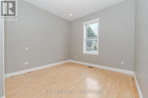 12 Fleet Street, Brantford, ON - Indoor Photo Showing Other Room