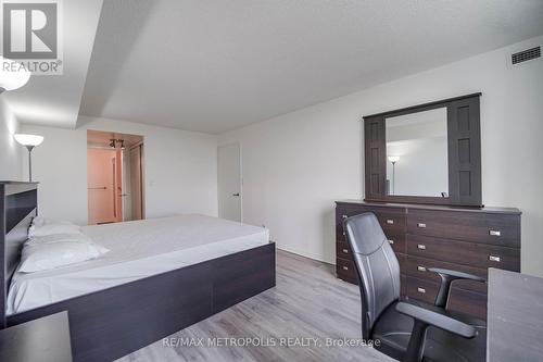 502 - 90 Dale Avenue, Toronto, ON - Indoor Photo Showing Bedroom