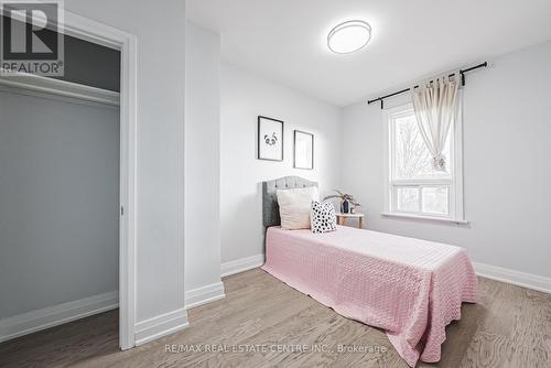 555 Milverton Boulevard, Toronto, ON - Indoor Photo Showing Bedroom