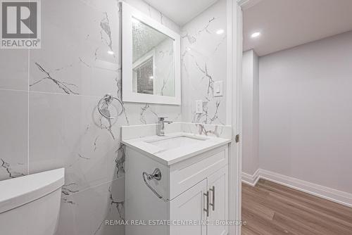 555 Milverton Boulevard, Toronto, ON - Indoor Photo Showing Bathroom