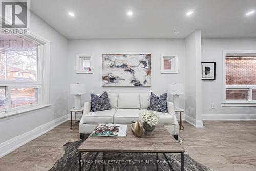 555 Milverton Boulevard, Toronto, ON - Indoor Photo Showing Living Room