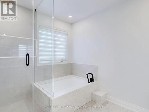 32 Arco Circle, Vaughan, ON - Indoor Photo Showing Bathroom