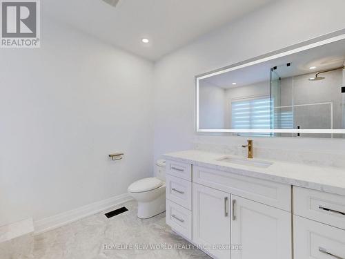 32 Arco Circle, Vaughan, ON - Indoor Photo Showing Bathroom