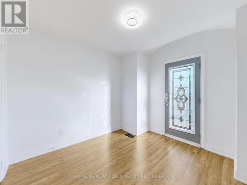 32 Arco Circle, Vaughan, ON - Indoor Photo Showing Other Room