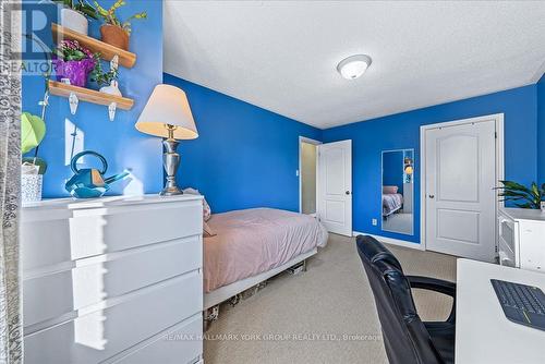 22 Widdifield Avenue, Newmarket, ON - Indoor Photo Showing Bedroom