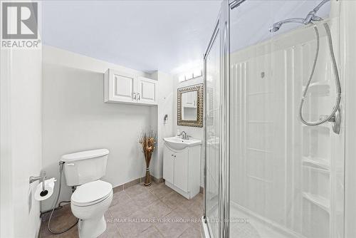 22 Widdifield Avenue, Newmarket, ON - Indoor Photo Showing Bathroom