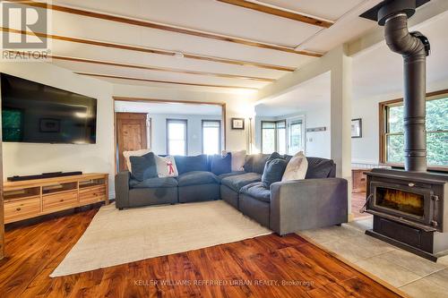 168 Morrison Avenue, Brock, ON - Indoor Photo Showing Living Room With Fireplace