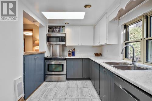 168 Morrison Avenue, Brock, ON - Indoor Photo Showing Kitchen With Double Sink