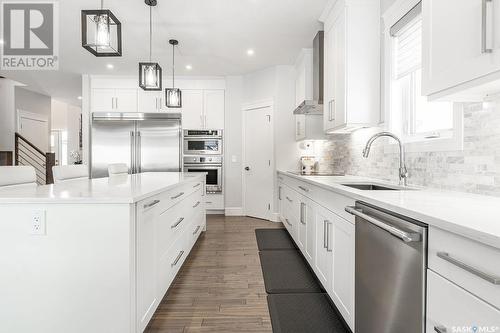 515 Kenaschuk Way, Saskatoon, SK - Indoor Photo Showing Kitchen With Upgraded Kitchen