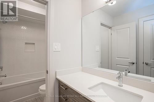 1 Amsterdam Drive, Barrie, ON - Indoor Photo Showing Bathroom