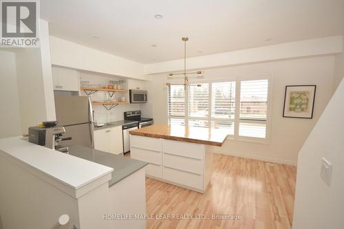 6 - 369 Essa Road, Barrie, ON - Indoor Photo Showing Kitchen