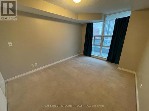 1010 - 1 Elm Drive, Mississauga, ON - Indoor Photo Showing Other Room