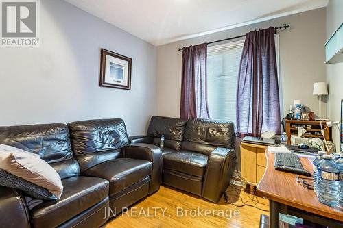 127 Verobeach Boulevard, Toronto, ON - Indoor Photo Showing Living Room