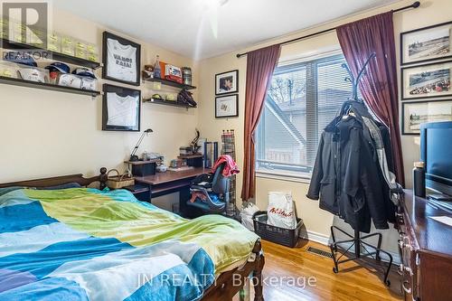 127 Verobeach Boulevard, Toronto, ON - Indoor Photo Showing Bedroom